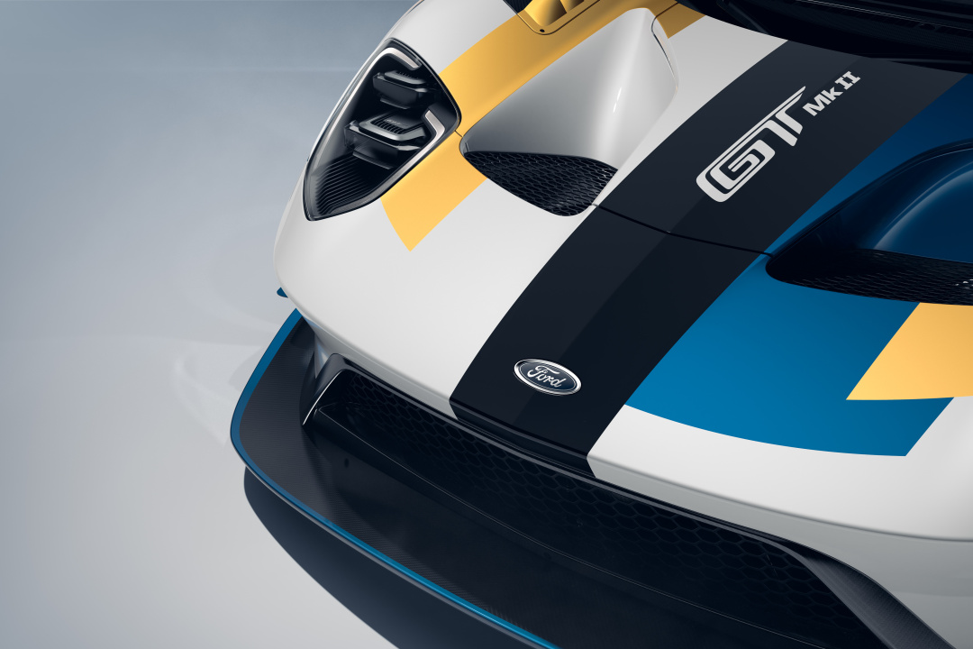 SMALL_4K_FORD_GT_MKII_S-13